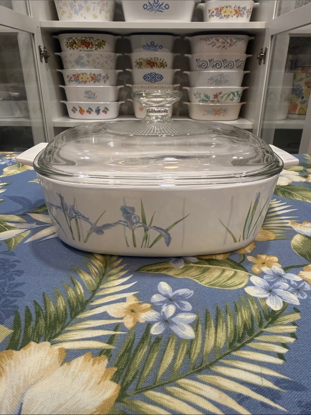 Corningware Iris A-2-B with lid